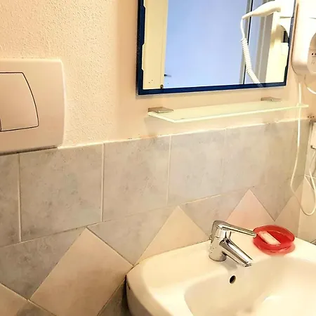 Aris Apartment *